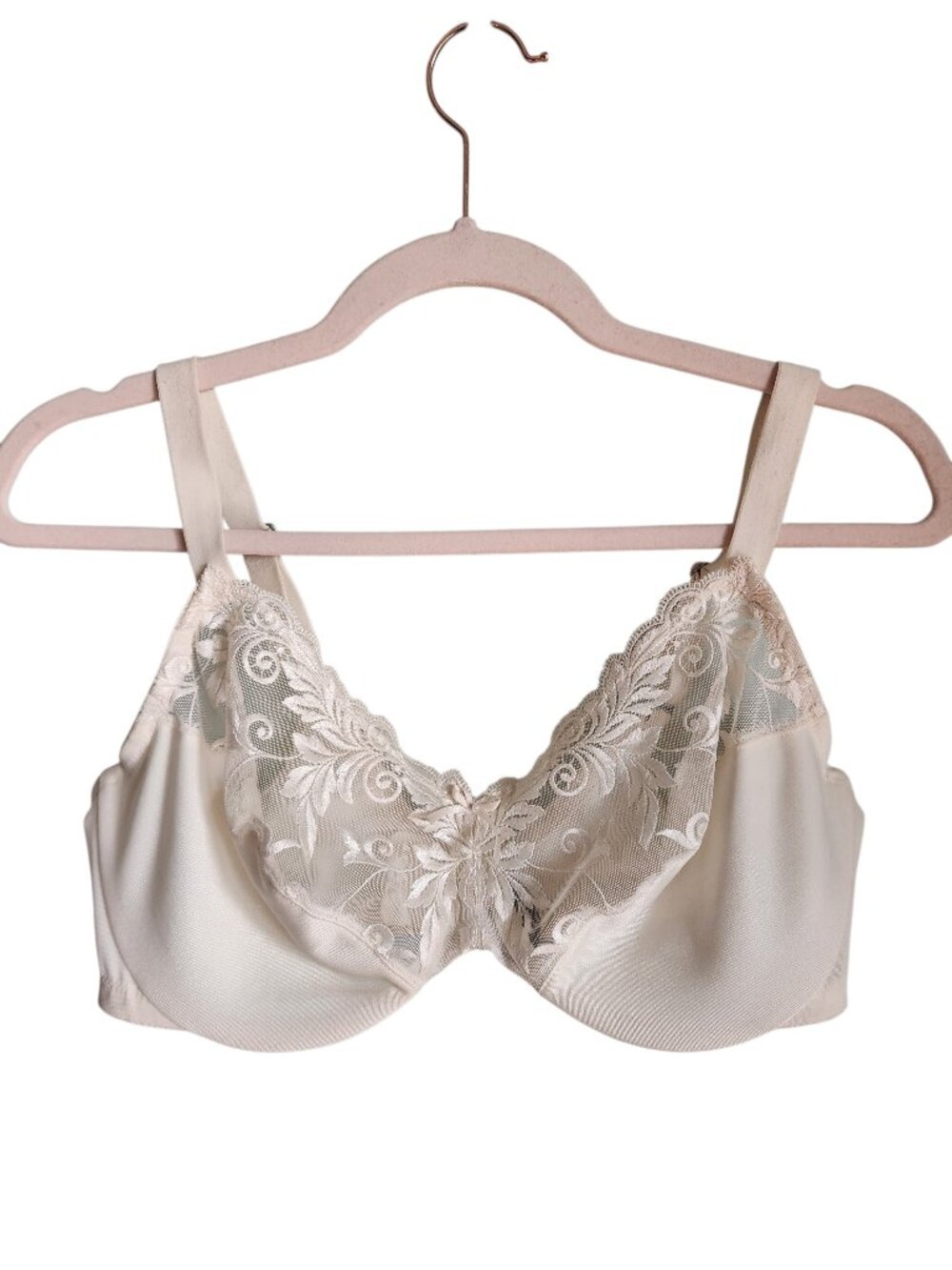 Soma Bra 38D Ivory Cream Women's Underwire Back Close Lacey Semi Sheer